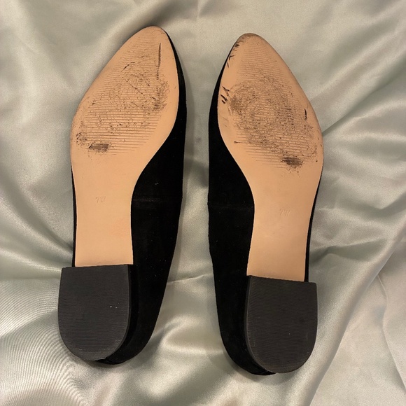 Talbot’s Gently Worn Black Suede Scalloped Edge Flat Size 7W Very Good Condition - Picture 6 of 14